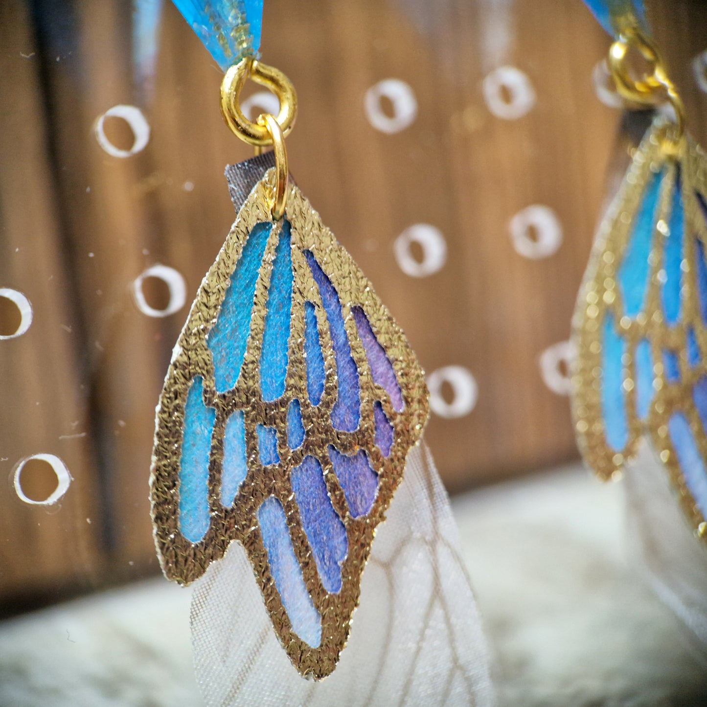 ROYAL WINGS - D4 EARRINGS