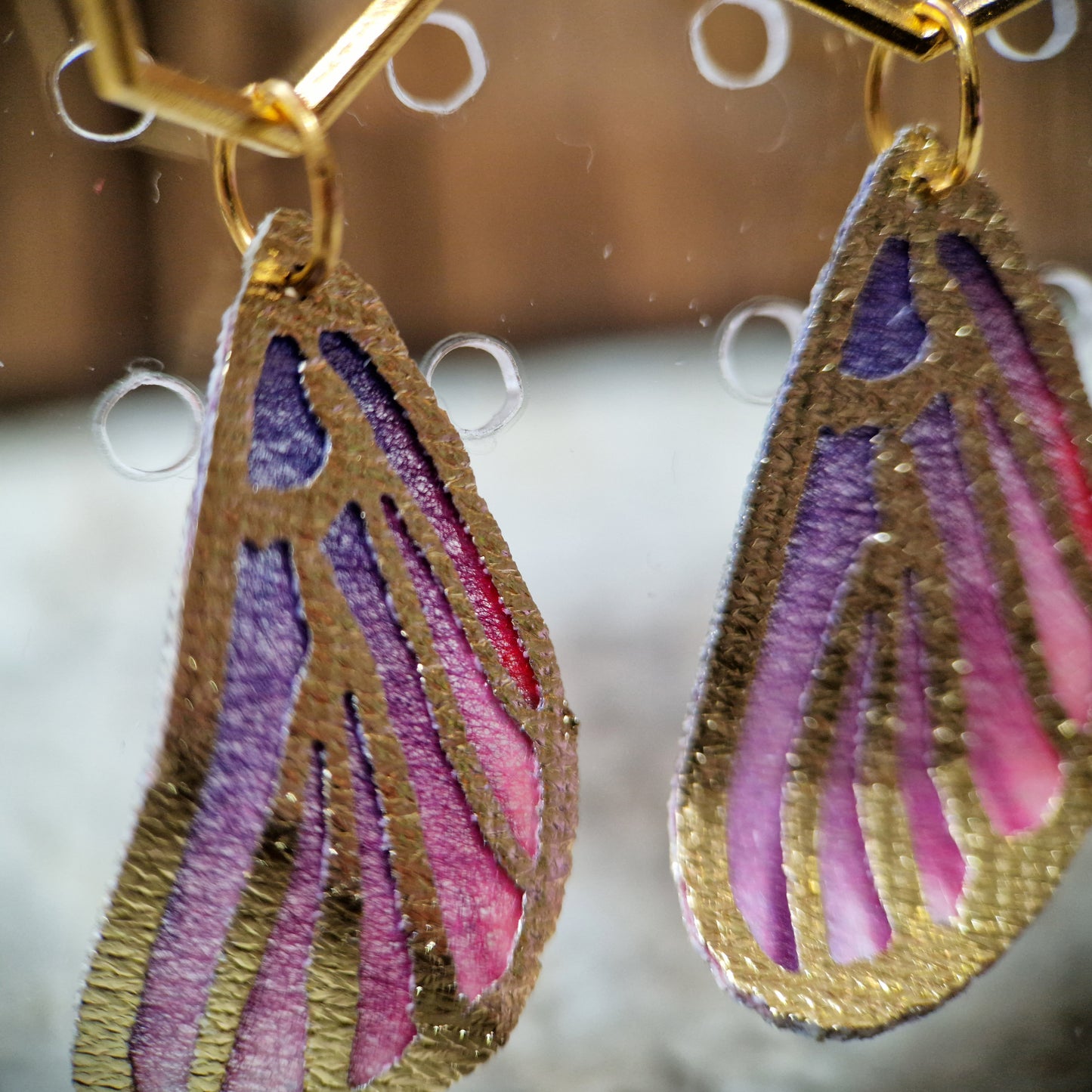 FUCHSIA WINGS - D4 EARRINGS